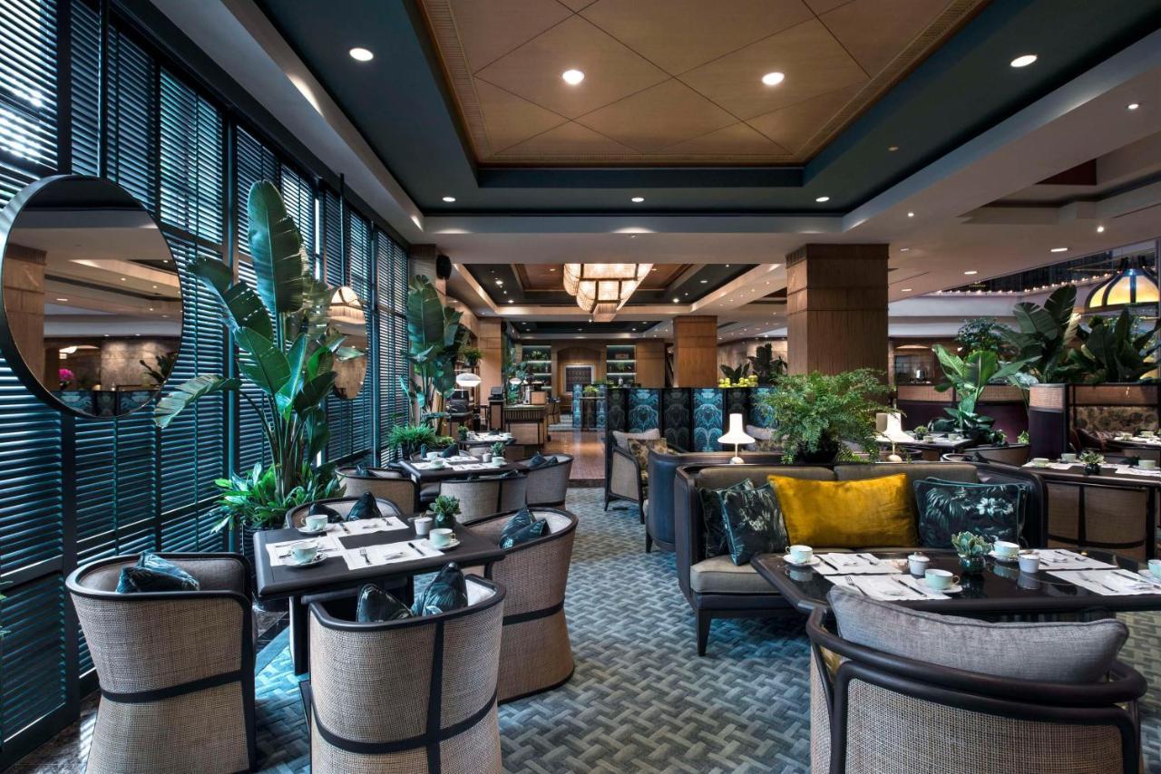 Conrad Singapore Orchard Exterior foto