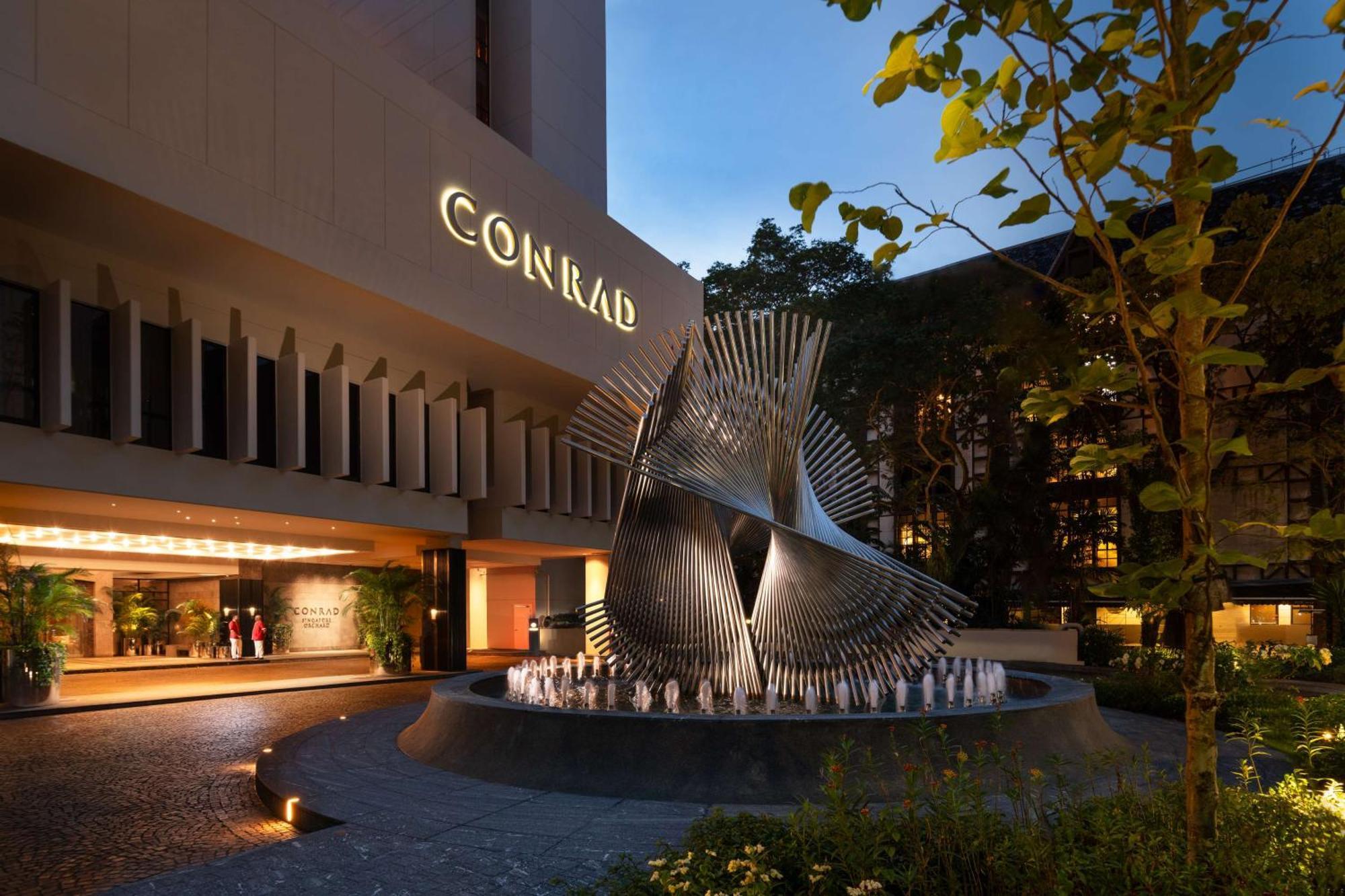 Conrad Singapore Orchard Exterior foto